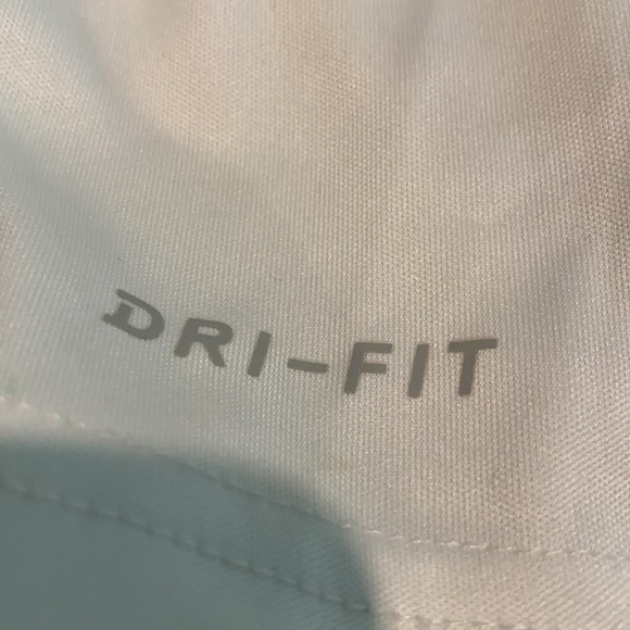 Bundle boys sz4 shirts *EUC - Picture 3 of 10